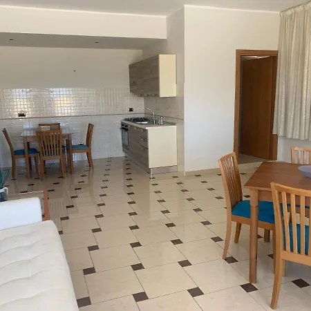 Hostel Grand Calabria *