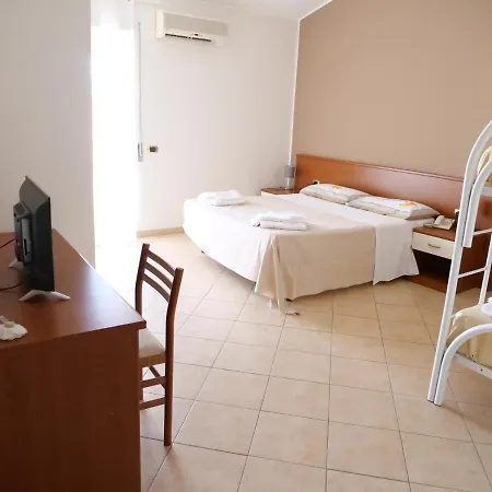 Grand Calabria Hostel Pietrapaola