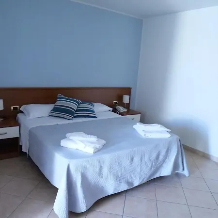 Grand Calabria Hostel Pietrapaola