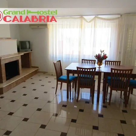 Grand Calabria Hostel