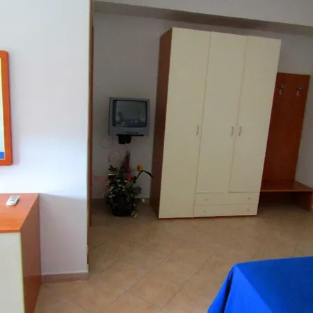 Grand Calabria Hostel Pietrapaola
