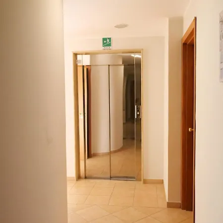 Grand Calabria Hostel Pietrapaola