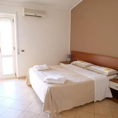 Grand Calabria 旅馆