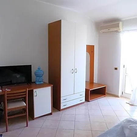 Grand Calabria Hostel