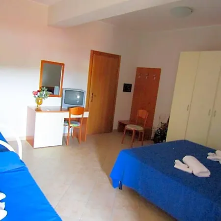 Grand Calabria Hostel *